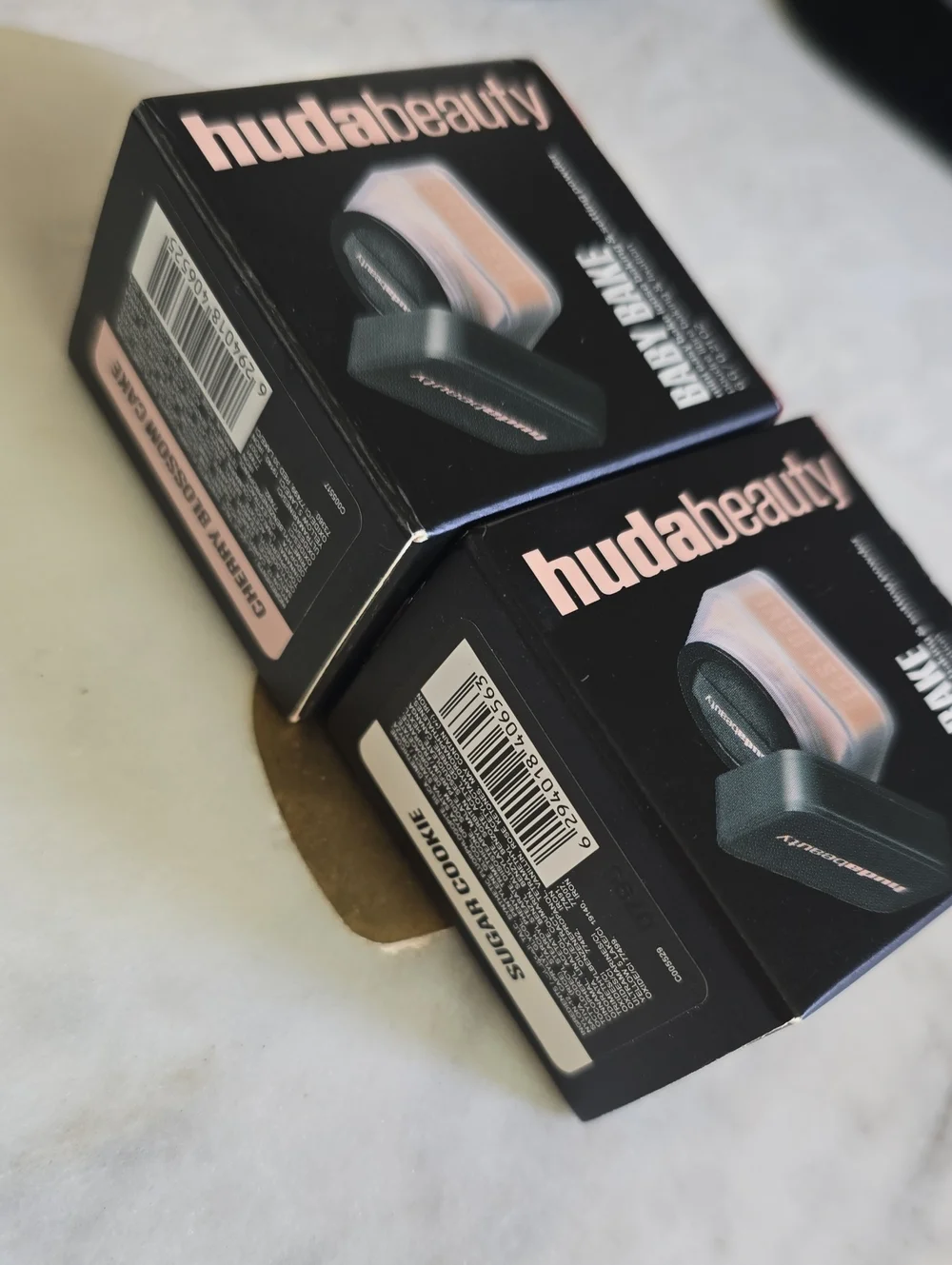 HUDA BEAUTY BABY CAKE SETTING POWDER